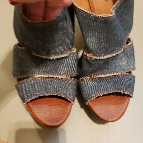 SOLD Lucky Brand Peggy Denim Heels 9 (bin 2) - Picture 7 of 7